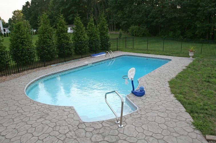 5D Keyhole Inground Pool - Hudson, NY